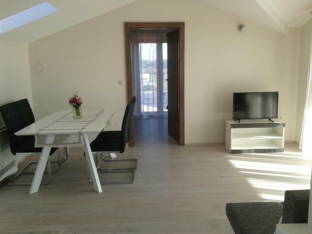 Apartamento Anastazia Kožino Exterior foto